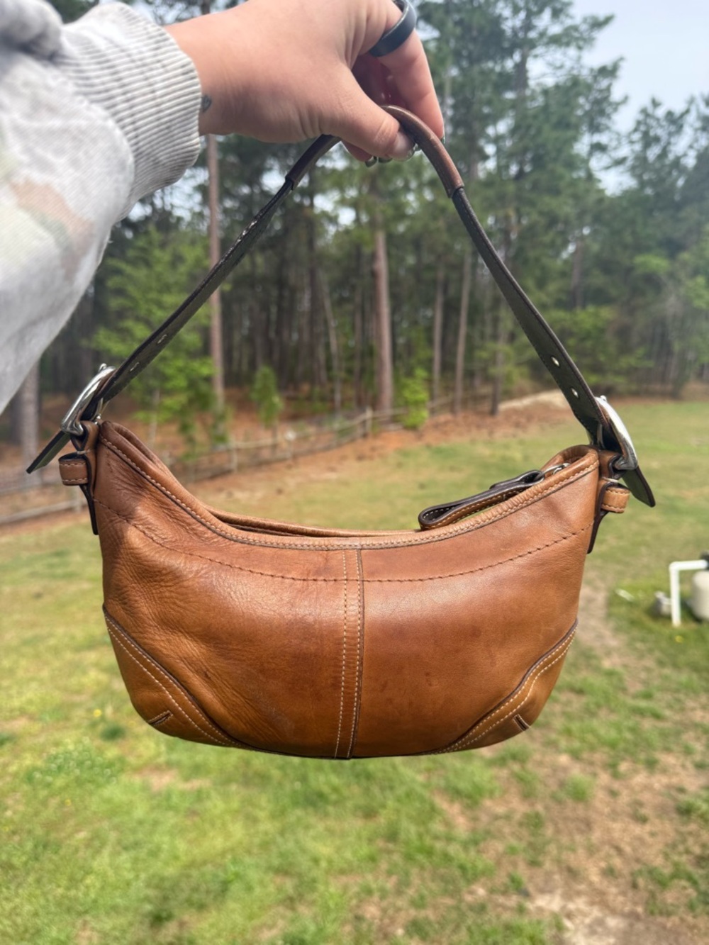 Coach SoHo Hobo - Picture 3 of 7